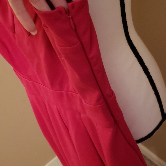 Adorable pink dress - Picture 3 of 5